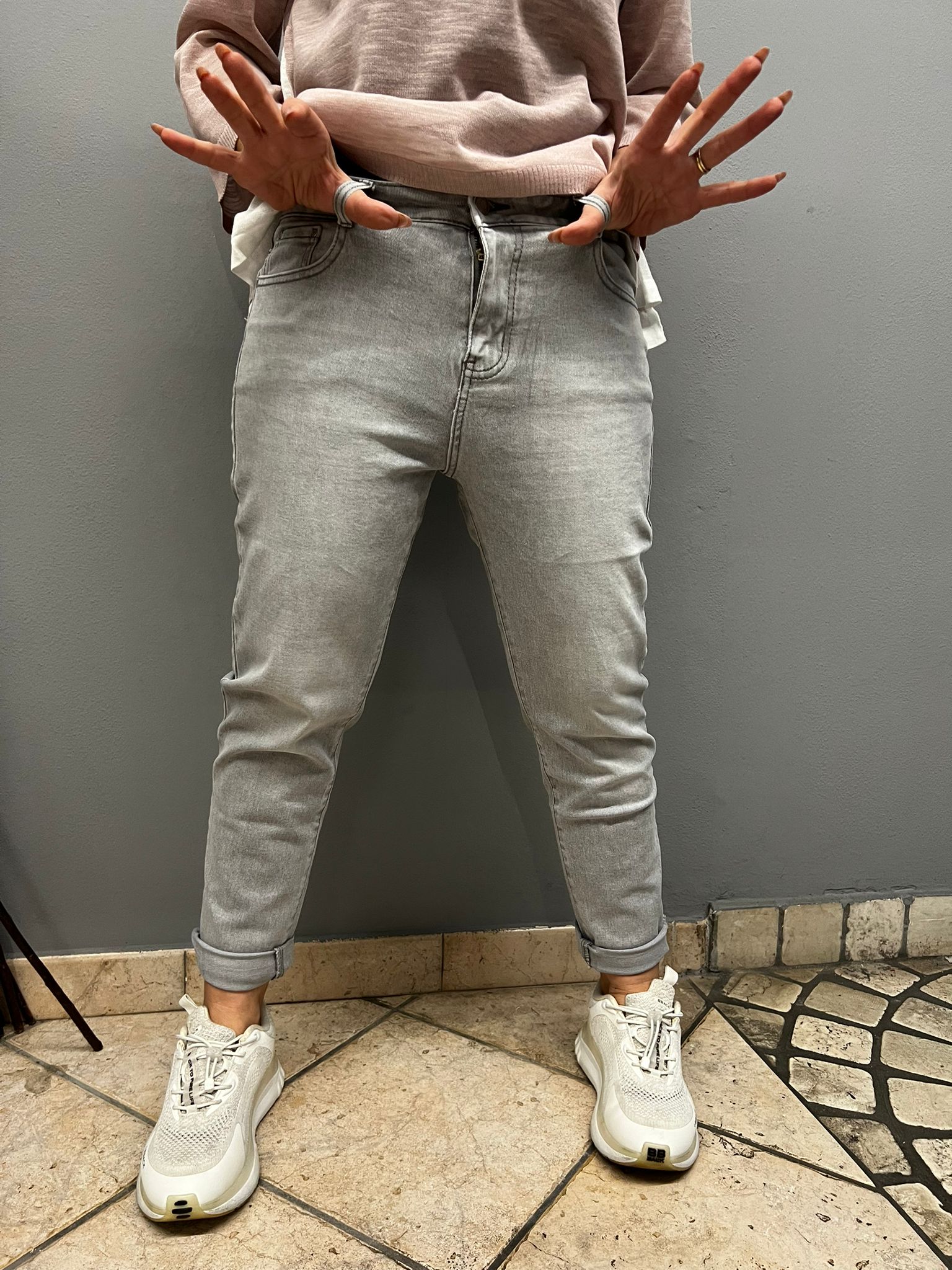 JEANS GREY