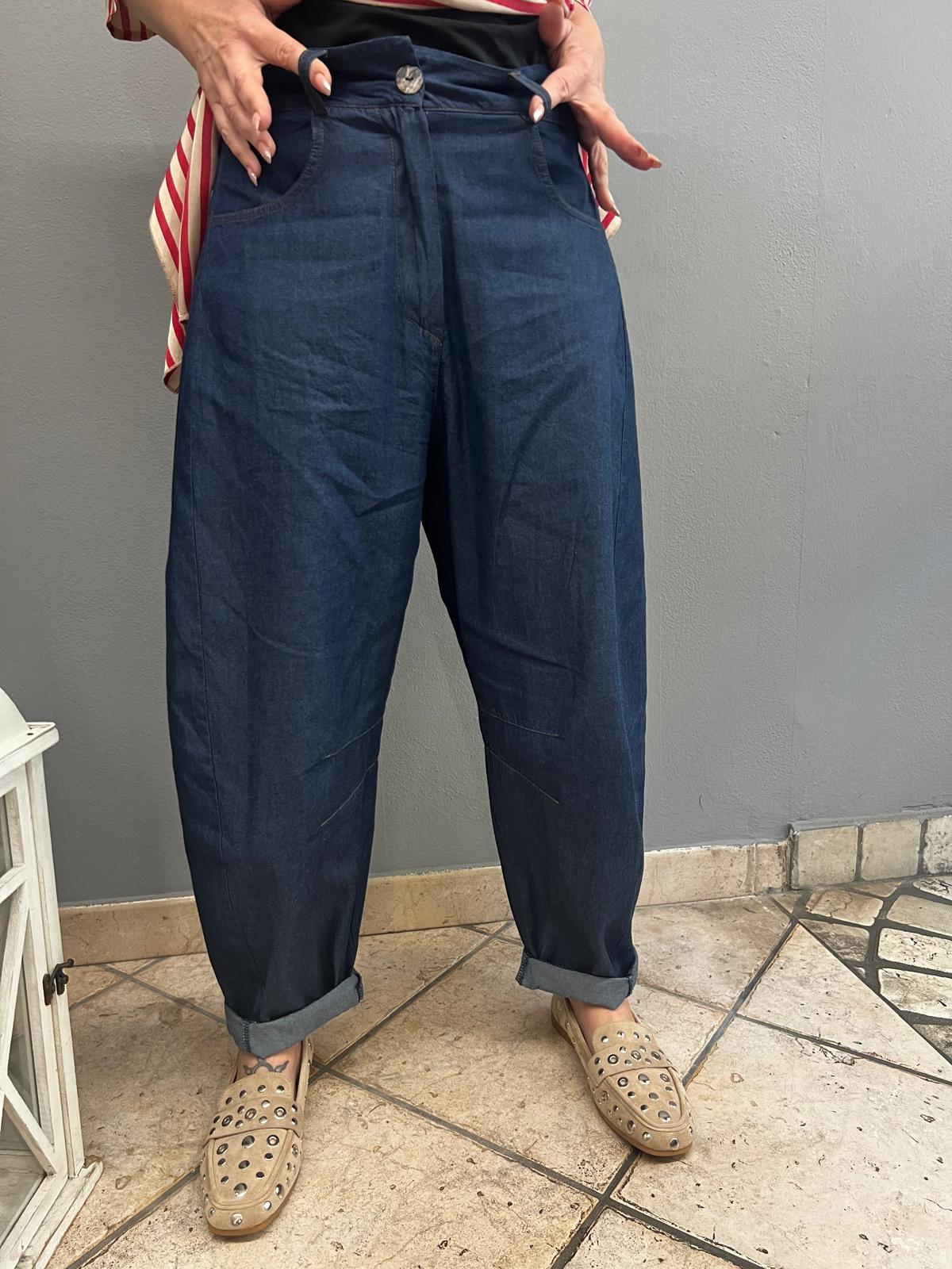 JEANS AMAMI