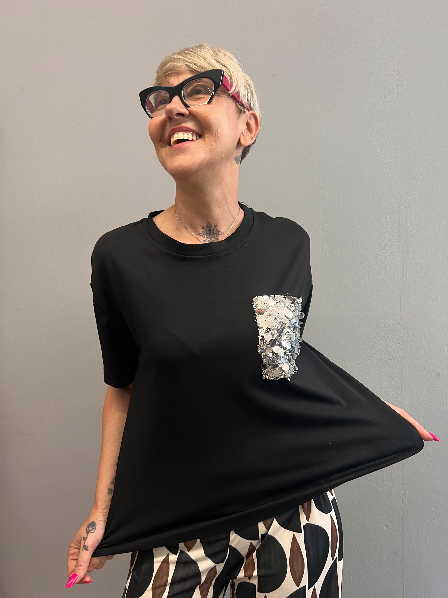 TSHIRT MEGAN